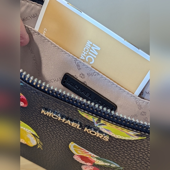 NWT MICHAEL KORS Jet Set Large Sequined Fruit Wristlet - Picture 5 of 8